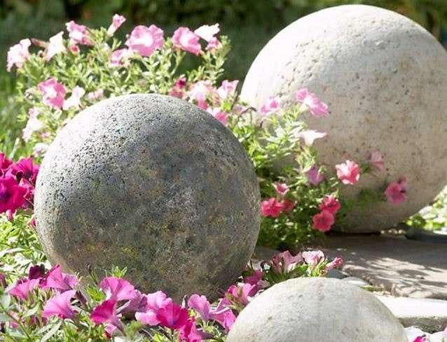 Ποια προϊόντα μπορούν να κατασκευαστούν από τσιμέντο για έναν κήπο