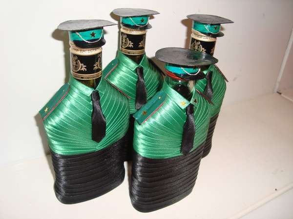 πρωτότυπα δώρα για 23 Φεβρουαρίου για άνδρες συναδέλφους