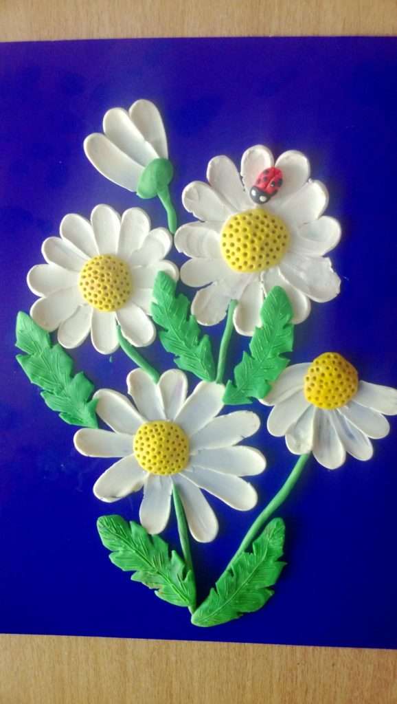 DIY -käsitöitä perheen rakkauden ja uskollisuuden päivälle