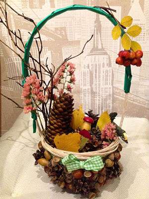 håndværk fra efterårsmaterialer i børnehaven