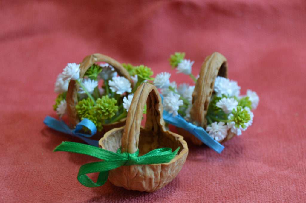 ما الحرف التي تصنع من قشور الجوز الحرف الجوز