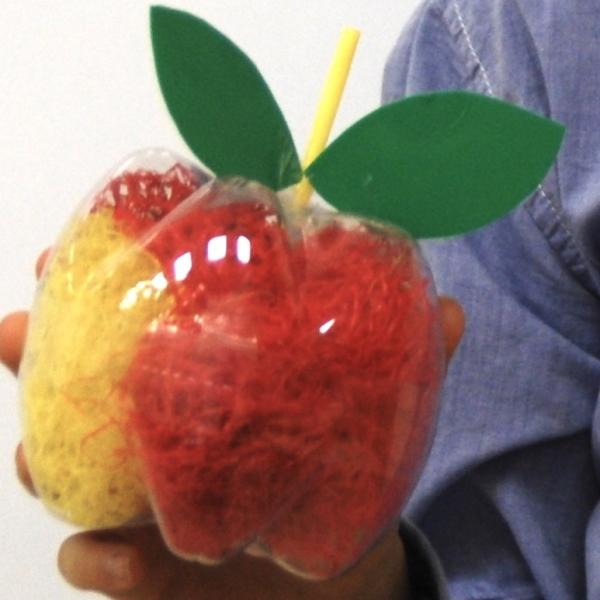 jablko uložené v remeslách materskej školy