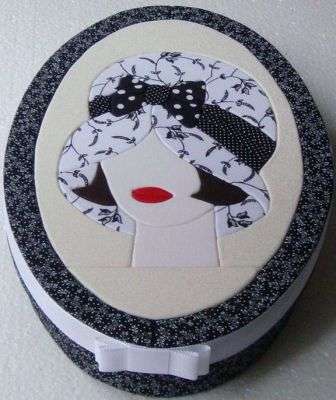 Kinusaiga on mielenkiintoinen taide, jota voidaan käyttää lahjojen koristamiseen tai kauniiden matkamuistojen luomiseen