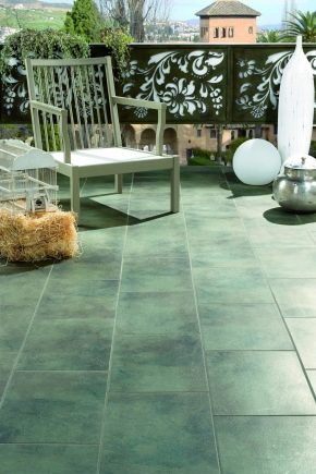 بلاط الأرضيات الكلنكر في الداخل