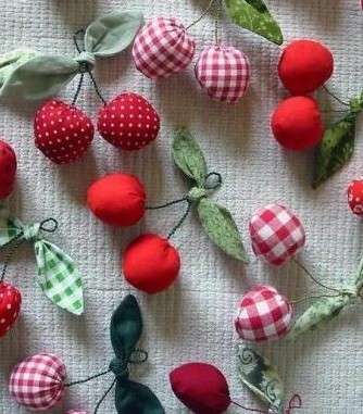 a potom usporiadať v rôznych miestnostiach „živé“ zátišia, zábavné kompozície