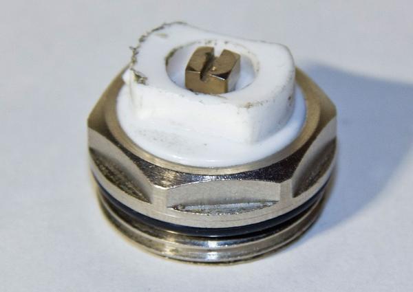 Τα περισσότερα σύγχρονα συστήματα θέρμανσης είναι εξοπλισμένα με αυτόματη βρύση Mayevsky