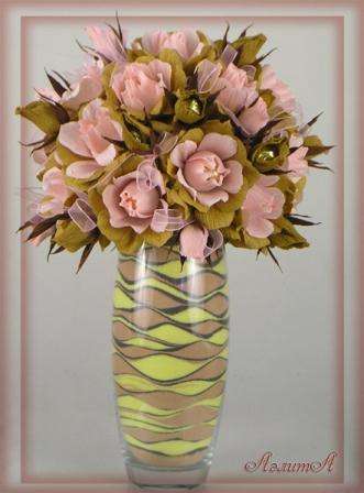 spálňu ozdobí kytica kvetov vo váze