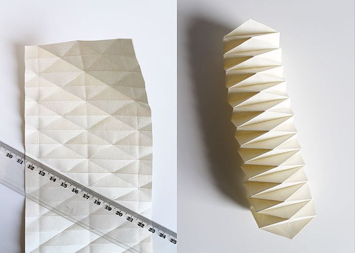 تجميع خطوة بخطوة لكرات عيد الميلاد ذات الثنيات الورقية