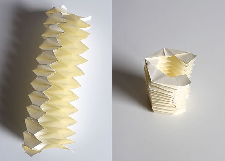 تجميع خطوة بخطوة لكرات عيد الميلاد ذات الثنيات الورقية