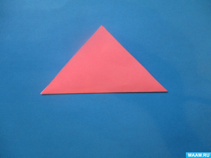 أمثلة صور Kusudama: ما هو - كيفية صنع كرة معيارية سحرية من الورق بيديك ، مخططات لتجميع زهور الأوريغامي