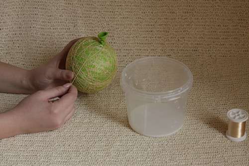 Teemme joulupallot omin käsin koristamaan joulukuusi Joulupallot käsin mestarikurssi