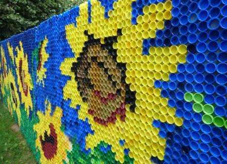 For nemheds skyld kan du også skildre et bestemt mønster på et stykke krydsfiner og vedhæfte stik til det.