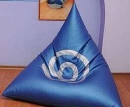 κάντε το μόνοι σας τριγωνικό μαξιλάρι δαπέδου