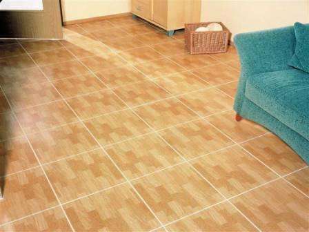 Perinteinen keittiö- ja kylpyhuonelattia. On olemassa erilaisia väri- ja tekstuurivaihtoehtoja. Keraaminen tiili