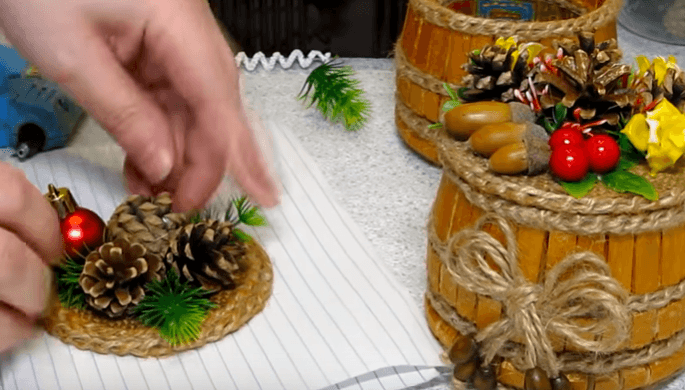 Uusia esineitä uudenvuoden käsityömaailmasta pastaa käsitöitä