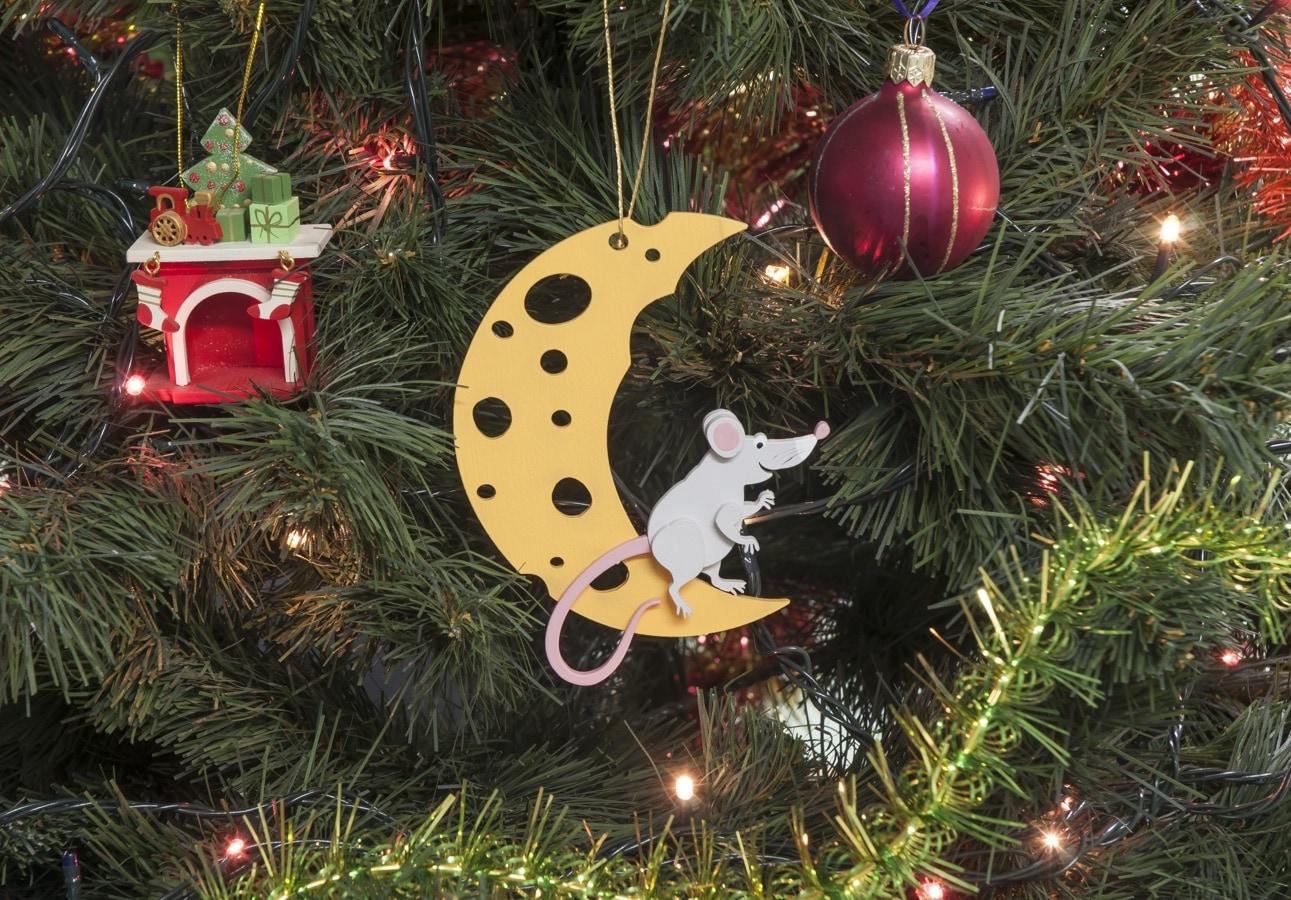 Uusia esineitä uudenvuoden käsityömaailmasta yksinkertaisia kotitekoisia joulutuotteita