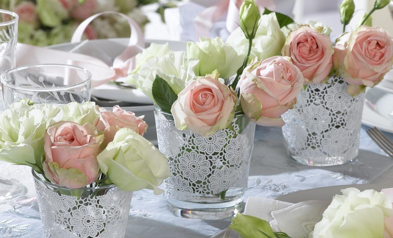 Hääpöytien sisustuksen ominaisuudet morsiamen ja sulhasen hääpöydän koristelu