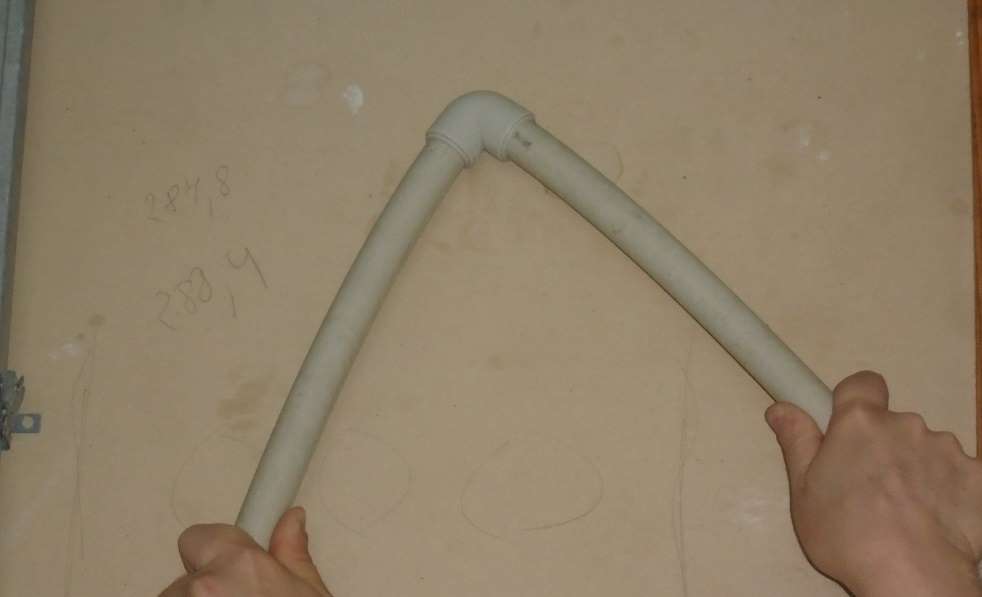 Bøjningstest af forbindelsen af polypropylenrør