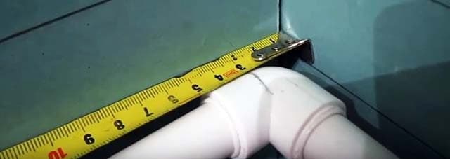 Lægning af polypropylenrør - afstand til væggen Afstand fra PPR knæ til væg