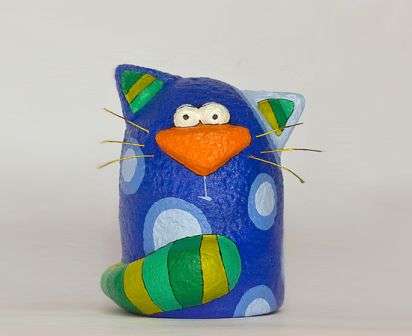 Katso kuva valmiista veneestä: