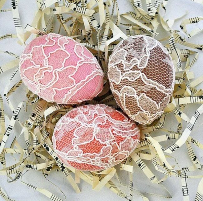 Pääsiäismuna - ideoita pääsiäismunien koristeluun sekä käsityöideoita munien muodossa eri toteutustekniikoissa