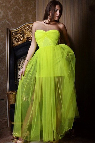 Tylkjole: fotos af de mest luksuriøse muligheder og en oversigt over de mest fashionable stilarter i sæsonen