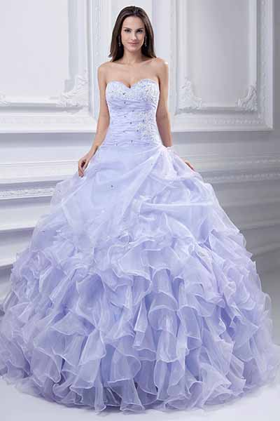 Tylkjole: fotos af de mest luksuriøse muligheder og en oversigt over de mest fashionable stilarter i sæsonen