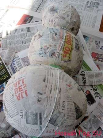 Valikoima uudenvuoden käsitöitä aaltopaperista tee-se-itse uudenvuoden käsitöitä aaltopaperista