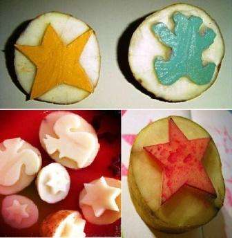 Toinen vaihtoehto perunoiden käyttämiseksi käsityössä on kotitekoisten sinettien tekeminen. Sinun on otettava peruna ja leikattava se pituussuunnassa niin, että toinen puoli on suuri ja toinen pieni. Tämän jälkeen sinun on leikattava tulostettava lomake suurelta puolelta.