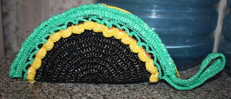 Håndværk fra plastposer-interessante ideer med en trinvis beskrivelse