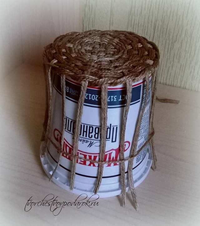 Kudonta langasta aloittelijoille: kaaviot, sisustusideat ja korin mestarikurssi