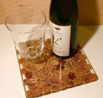 Käsityöt viinikorkista Käsityöt viinikorkista valokuva