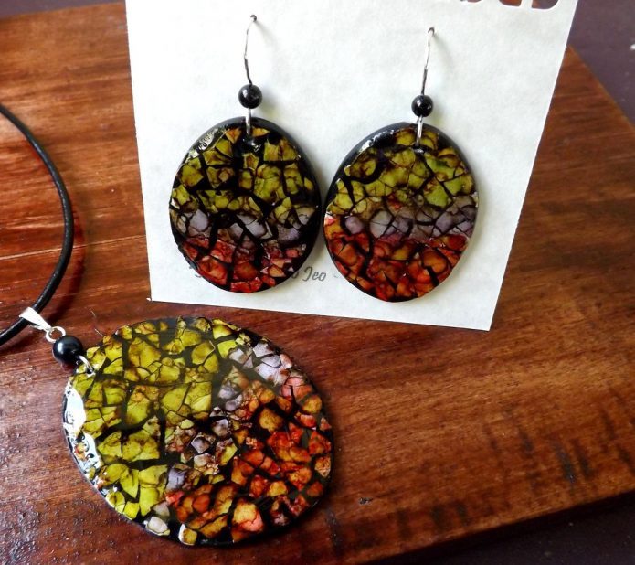 Χειροτεχνίες με κέλυφος αυγού: ένα κύριο μάθημα για αρχάριους, παραδείγματα φωτογραφιών, οδηγίες βίντεο