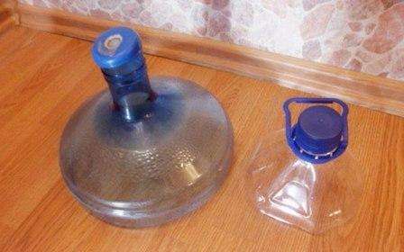 لكن والدتك ستكون أكثر سعادة بمثل هذه المزهرية الرائعة للحلويات أو الفواكه!