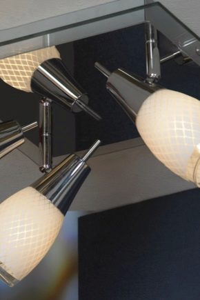 Въртящи се светлини