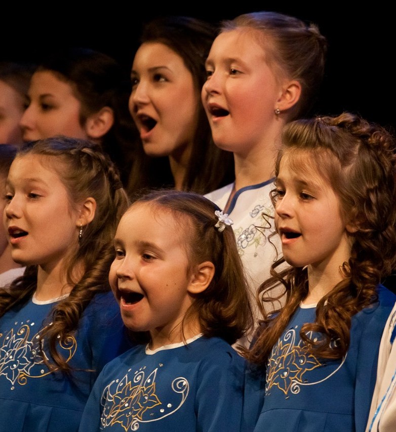 Säännöt poikien lahjan valitsemiseksi Isänmaan puolustajan päiväksi lahjoja 23. helmikuuta pojille omin käsin