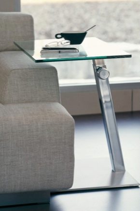 Странична маса в интериора