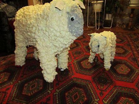 Tulevan mestariteoksen käyttöiän pidentämiseksi se on päällystetty lakalla.