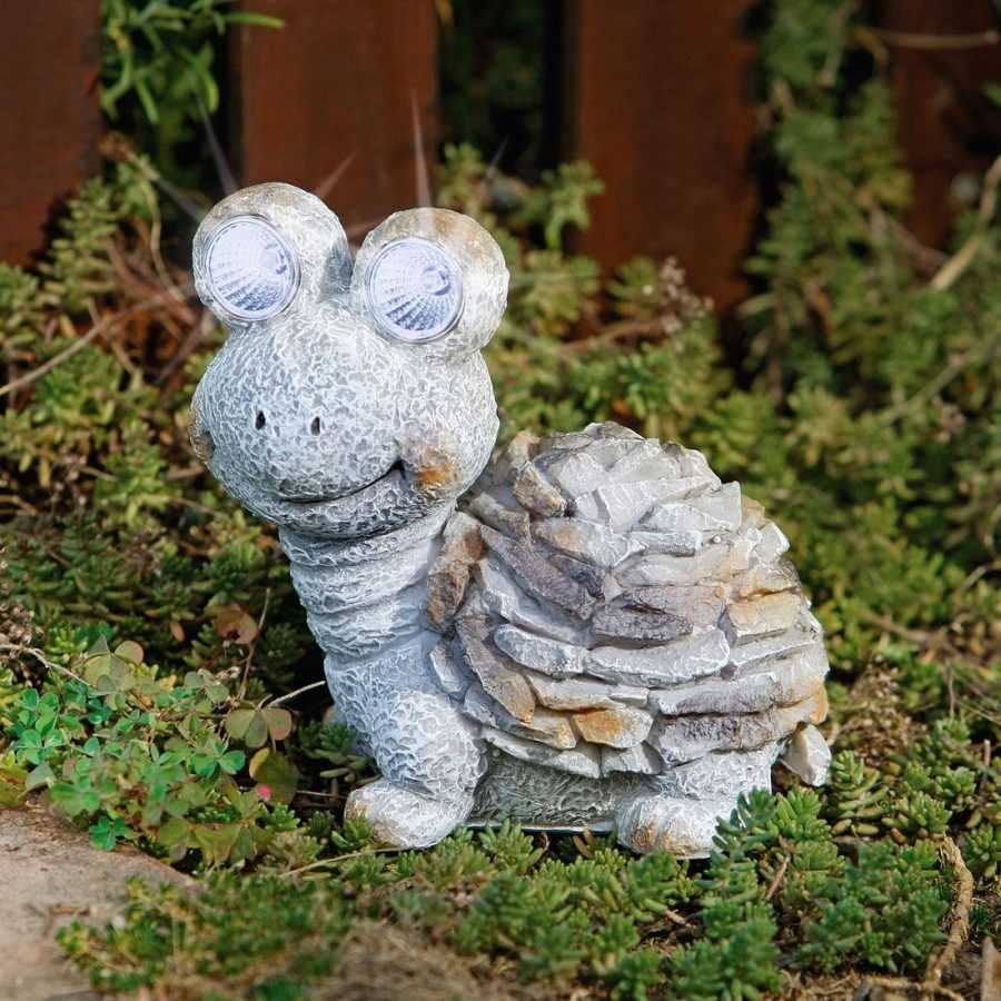 DIY havehåndværk fra improviserede midler - fotoideer til unikke produkter til haven