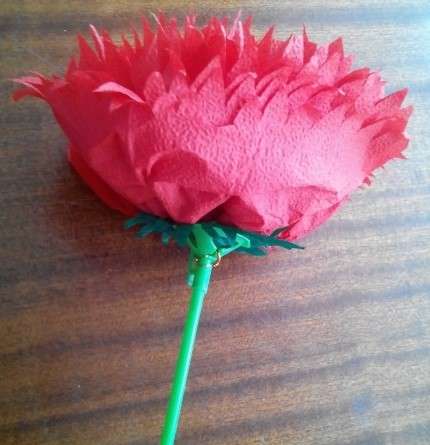 epätavallisia käsitöitä voitonpäivälle