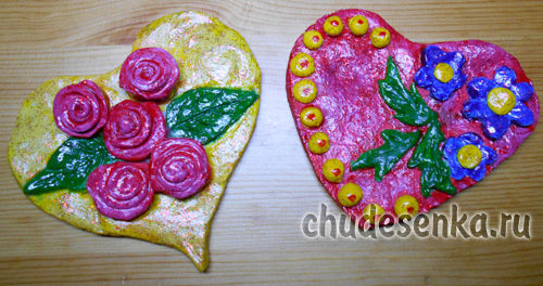 مصنوعات من العجين المملح لعيد الحب