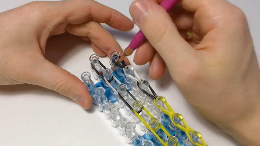 Μοτίβα για την ύφανση βραχιόλια από λαστιχένιες ταινίες-πώς και τι να πλέξετε, βήμα προς βήμα αλγόριθμοι για την κατασκευή βραχιόλια από λαστιχάκια