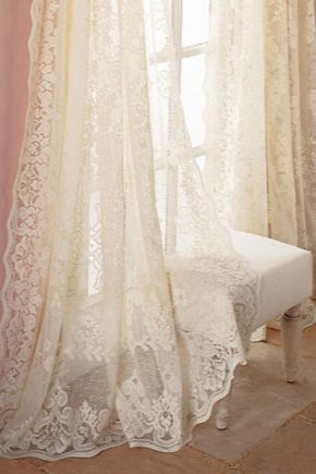 Мрежести завеси в интериора