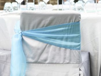 kuinka kaunista sisustaa tuoleja häihin