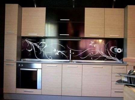 φωτογραφία γωνιακής κουζίνας με δέρμα