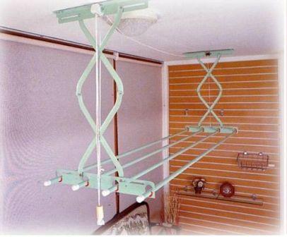 Kattotyyppinen vaatteiden kuivausrumpu Tee-se-itse-katto kuivausrumpu parvekkeella