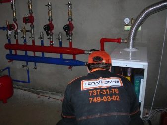 Tee-se-itse-lämmin vesilattia talon kaasukattilasta: kaaviot, laskelmat ja vaiheittainen asennus