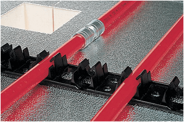 Tee-se-itse-lämmin vesilattia talon kaasukattilasta: kaaviot, laskelmat ja vaiheittainen asennus