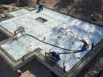 Tee-se-itse-lämmin vesilattia talon kaasukattilasta: kaaviot, laskelmat ja vaiheittainen asennus