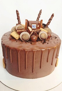 Dekorer kager på forskellige måder: praktiske tips til nybegyndere kokke